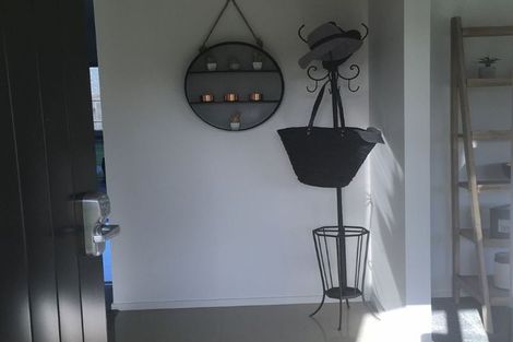 Photo of property in 178 Helenslee Road, Pokeno, 2472