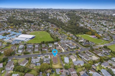 Photo of property in 148 Lynn Road, Bayview, Auckland, 0629