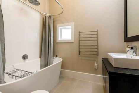 Photo of property in 59 Riddlers Crescent, Petone, Lower Hutt, 5012