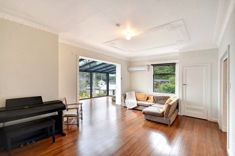 Photo of property in 2 Doon Street, Vauxhall, Dunedin, 9013