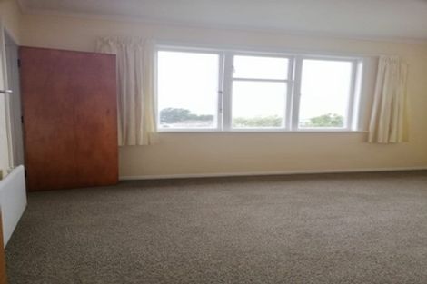 Photo of property in 32 Arapiko Street, Johnsonville, Wellington, 6037