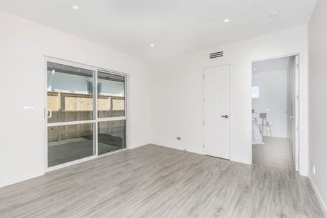 Photo of property in 6 Rauaruhe Road, Karaka, Papakura, 2113