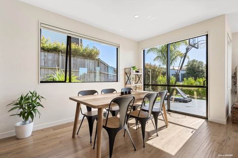 Photo of property in 13 Caldera Drive, Long Bay, Auckland, 0630