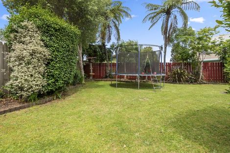 Photo of property in 7 Rika Place, Kawaha Point, Rotorua, 3010