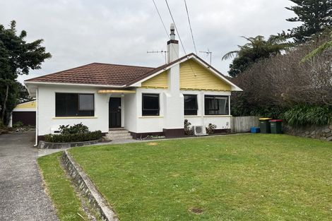 Photo of property in 7 Price Street, Westown, New Plymouth, 4310