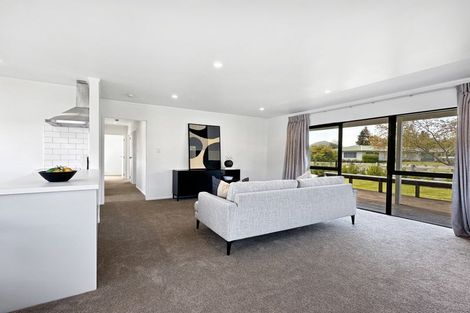 Photo of property in 10 Antonia Place, Kinloch, Taupo, 3377