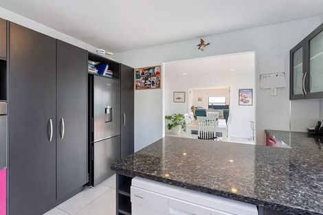 Photo of property in 100b Marine Parade, Otaki Beach, Otaki, 5512