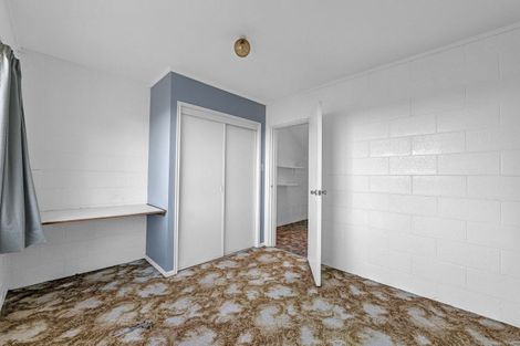 Photo of property in 15a Crownhill Street, Spotswood, New Plymouth, 4310