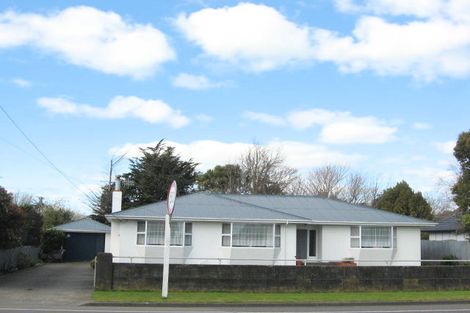 Photo of property in 176 Bridge Street, Bulls, 4818