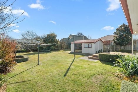 Photo of property in 5 Nortons Road, Avonhead, Christchurch, 8042