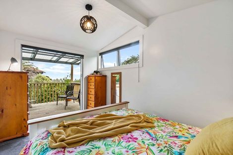 Photo of property in 28 Okoka Road, Omiha, Waiheke Island, 1081