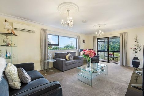 Photo of property in 1/1 Elcoat Avenue, Henderson, Auckland, 0612
