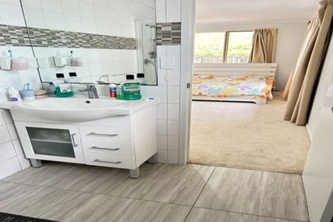 Photo of property in 7 Fernbank Lane, Greenhithe, Auckland, 0632