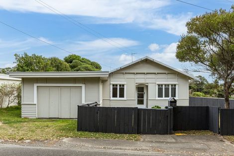 Photo of property in 3 Onepu Road, Pukerua Bay, 5026