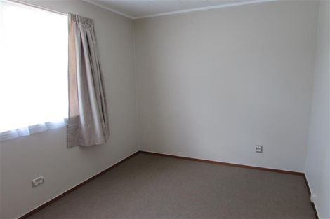 Photo of property in 4 Ballial Place, West Harbour, Auckland, 0618