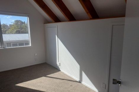 Photo of property in 3 Shepherds Road, Papakura, 2110