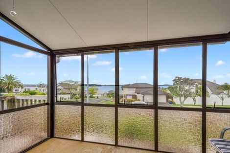 Photo of property in 109 Wiseley Road, West Harbour, Auckland, 0618