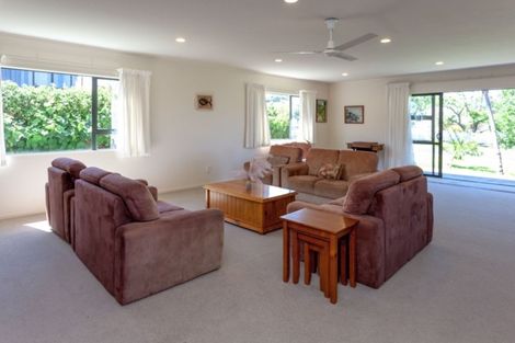 Photo of property in 16 Harsant Avenue, Hahei, Whitianga, 3591