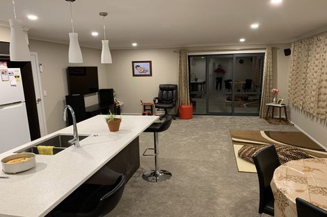 Photo of property in 14 Ivy Lane, Kelvin Grove, Palmerston North, 4414