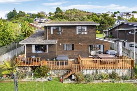 Photo of property in 19 Shackle Lane, Whitby, Porirua, 5024
