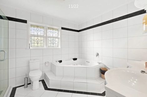 Photo of property in 70 Fisher Parade, Sunnyhills, Auckland, 2010