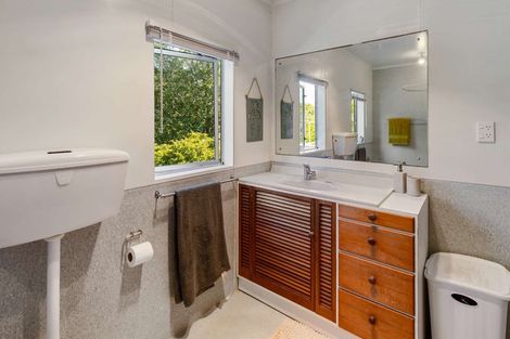 Photo of property in 28 Carrington Street, New Plymouth, 4310