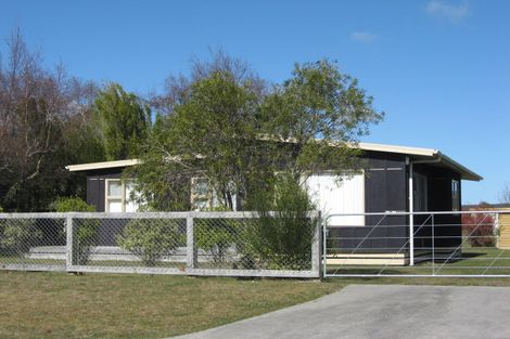 Photo of property in 35 Oruatua Avenue, Tauranga Taupo, Turangi, 3382