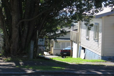 Photo of property in 2/22 Clayburn Road, Glen Eden, Auckland, 0602