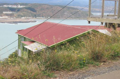 Photo of property in 19 View Road, Houghton Bay, Wellington, 6023