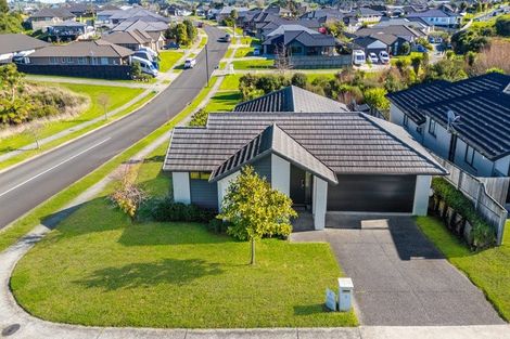 Photo of property in 15 Helenvale Crescent, Pokeno, 2402
