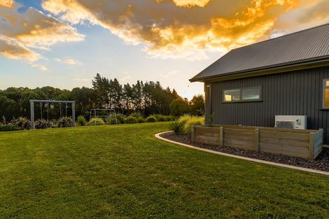 Photo of property in 37 Jarrett Terrace, Leamington, Cambridge, 3432