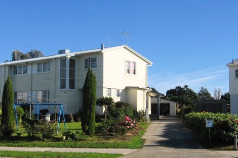 Photo of property in 2/62 Swaffield Road, Papatoetoe, Auckland, 2025