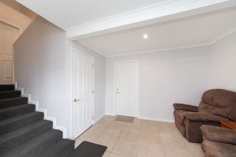 Photo of property in 7 Ruapehu Drive, Fitzherbert, Palmerston North, 4410