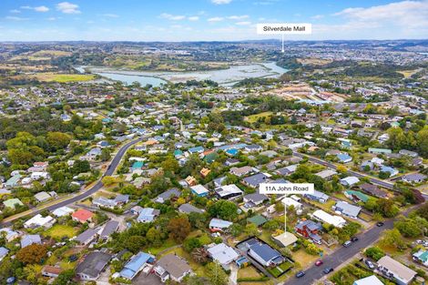 Photo of property in 11a John Road, Stanmore Bay, Whangaparaoa, 0932