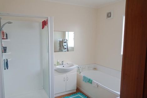 Photo of property in 1/63 Cheviot Road, Lowry Bay, Lower Hutt, 5013