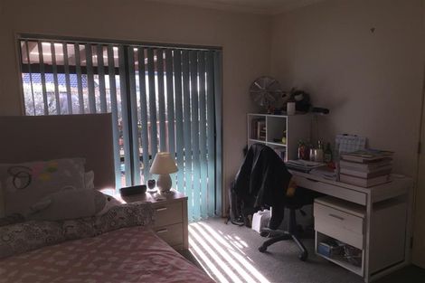 Photo of property in 20a Highfields Terrace, Henderson, Auckland, 0612