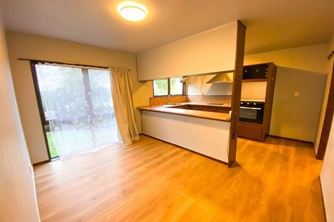 Photo of property in 18 Woodhouse Place, West Harbour, Auckland, 0618