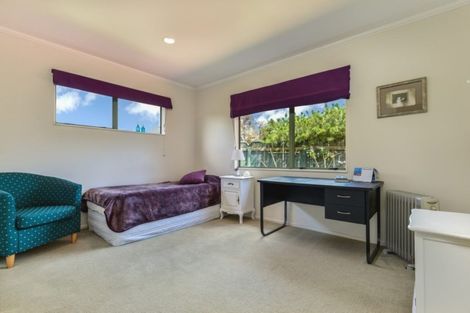 Photo of property in 32 Caroline Crescent, Highbury, Palmerston North, 4412
