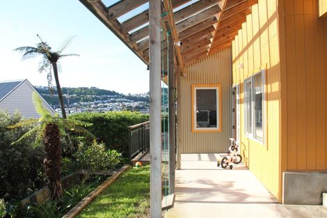 Photo of property in 5 Awa Road, Miramar, Wellington, 6022