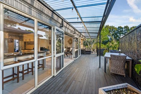Photo of property in 129b Parrs Cross Road, Glen Eden, Auckland, 0612