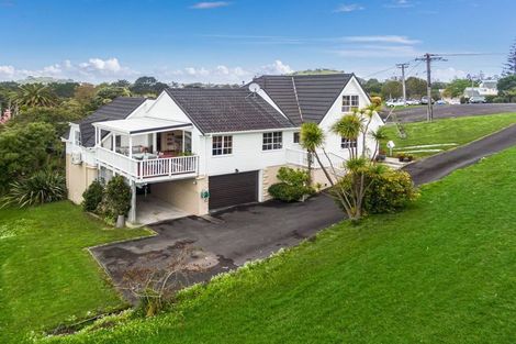 Photo of property in 23 Hanlon Crescent, Narrow Neck, Auckland, 0624