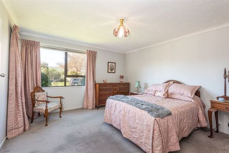 Photo of property in 37 Corfe Street, Ilam, Christchurch, 8041