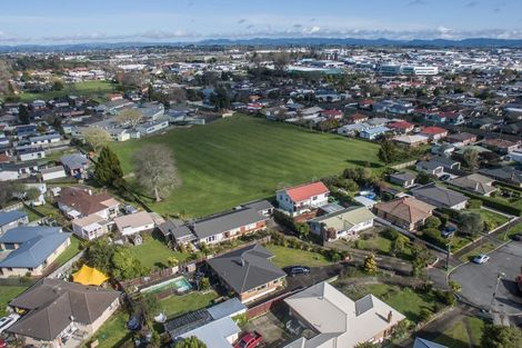 Photo of property in 18 Kingsley Street, St Andrews, Hamilton, 3200