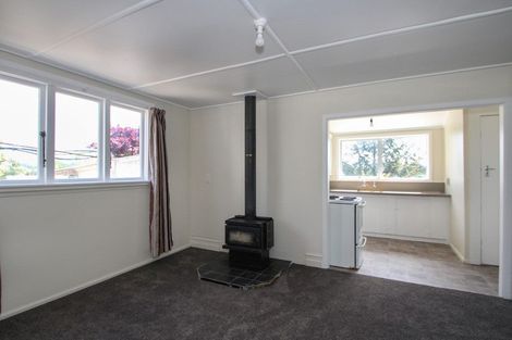 Photo of property in 15 Williams Street, Maheno, Oamaru, 9495