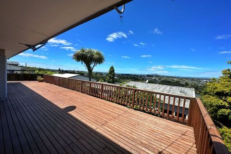 Photo of property in 1/82 Manuka Road, Glenfield, Auckland, 0629