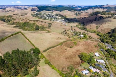 Photo of property in 13 Edwards Avenue, Henderson, Auckland, 0610