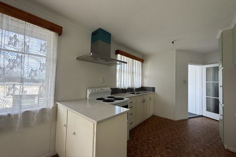 Photo of property in 9 Locket Road, Glenfield, Auckland, 0629
