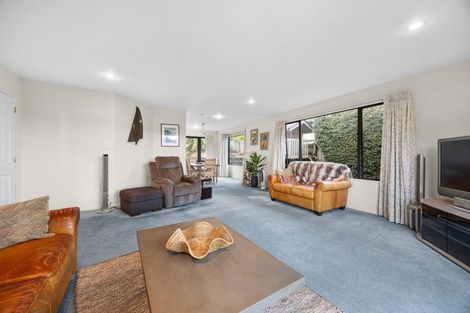 Photo of property in 51 Hogarth Rise, West Harbour, Auckland, 0618