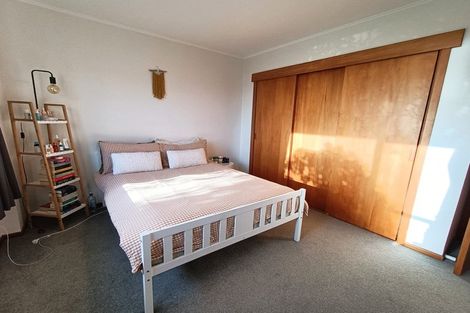 Photo of property in 73 Marine Parade, Seatoun, Wellington, 6022