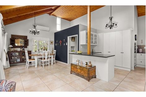 Photo of property in 11 Fairway Drive, Kerikeri, 0230